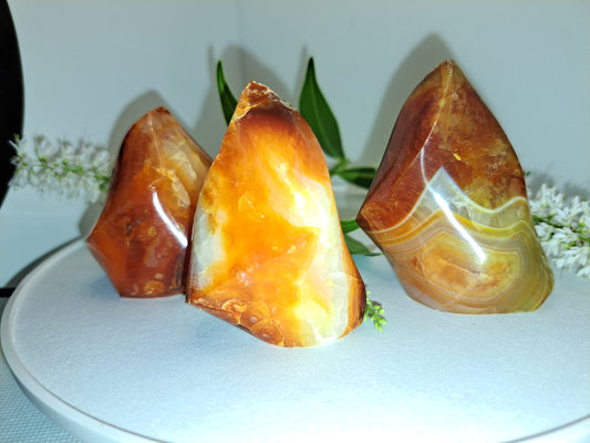 Carnelian crystal twist