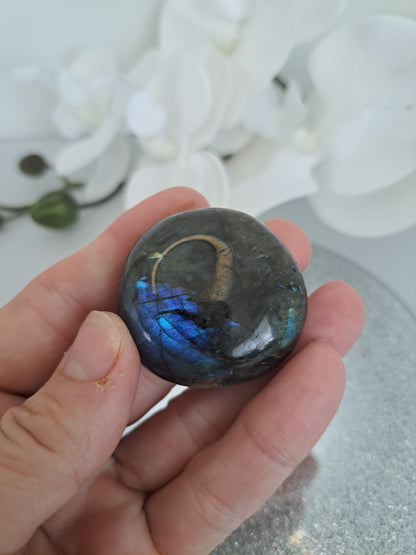 Labrodorite polished stones