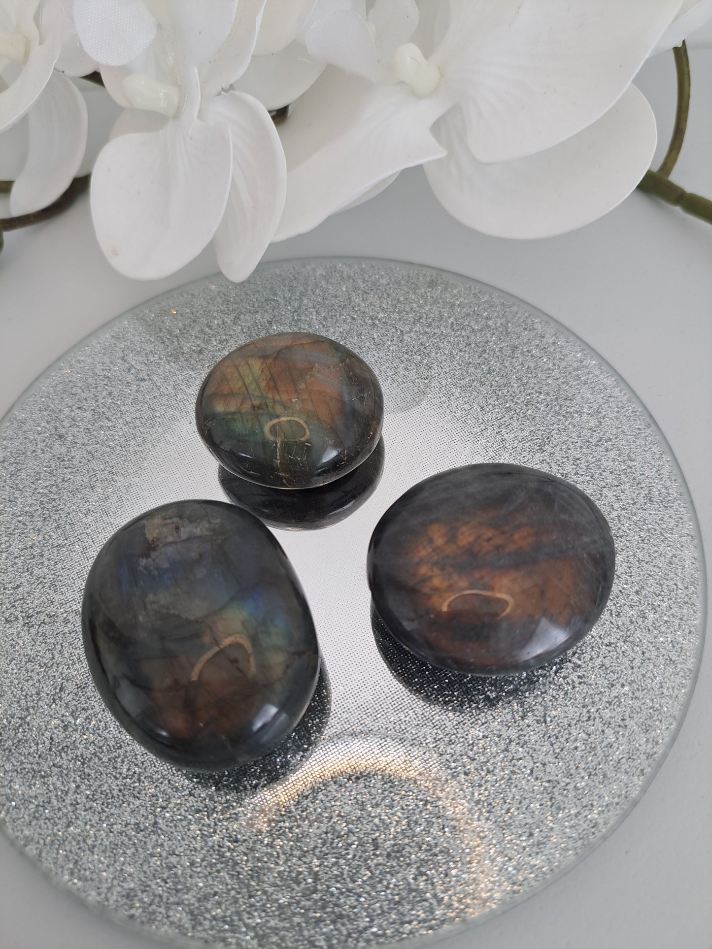 Labrodorite polished stones