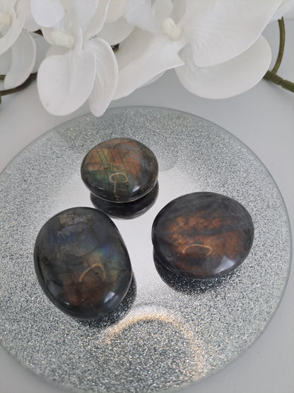 Labrodorite polished stones