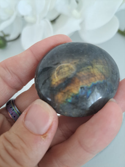 Labrodorite polished stones