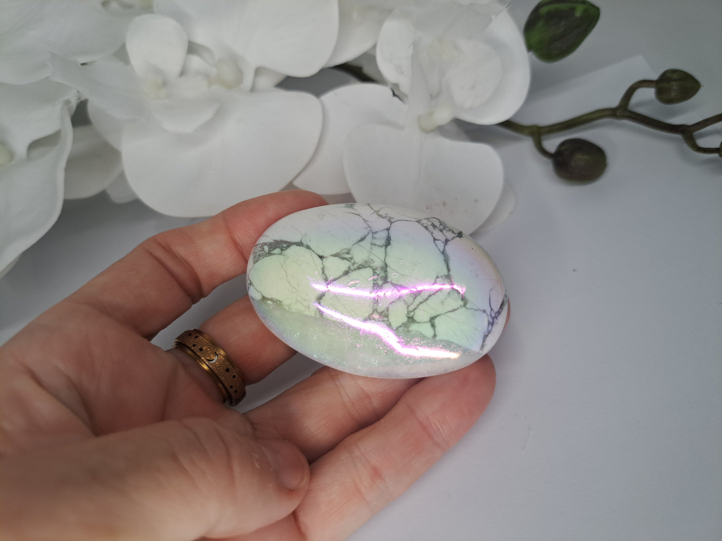 Rainbow Aura White Howlite Palm Stone
