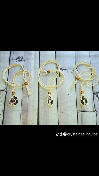 Crochet net necklace and bracelet